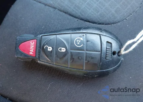 2017 Jeep Cherokee Latitude 4X4 from USA, damaged, VIN 1C4PJMCB4HW612405